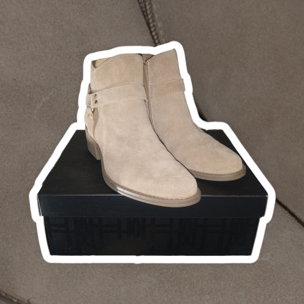 (NIB) House Of Harlow 1960® Altossa Genuine Leather Women's Ankle Boots - Size 8